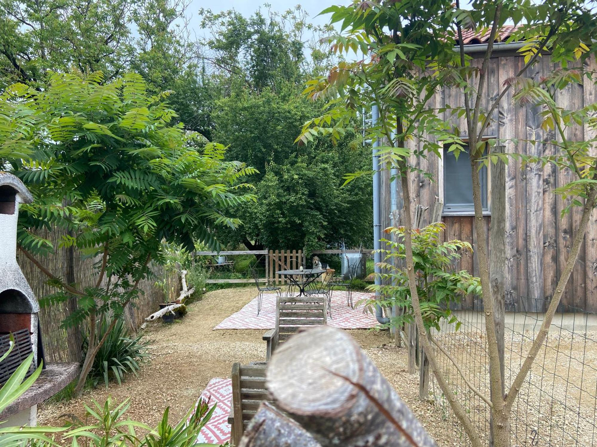 Gite Wildflower Lane Valojoulx Exterior foto
