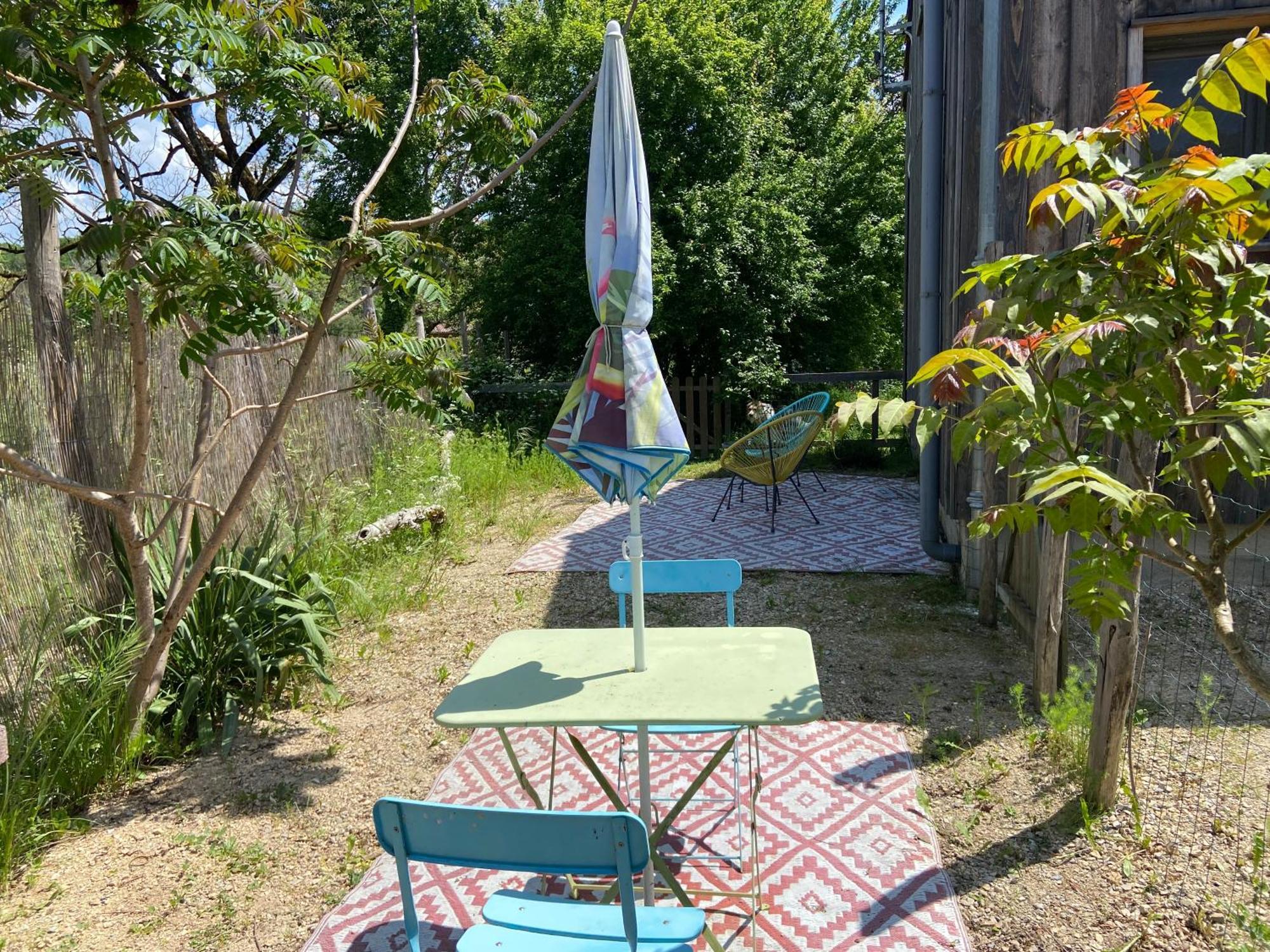 Gite Wildflower Lane Valojoulx Exterior foto